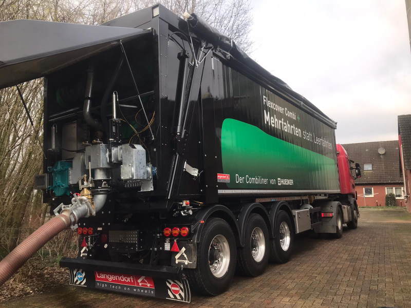 Börger FL1036 Pumps: This pump is an important feature in Huesker’s new FCC+ Tipper Trailer.