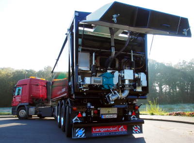 Huesker’s new FL1036 FCC+ Tipper Trailer with Borger pump with  FL1036